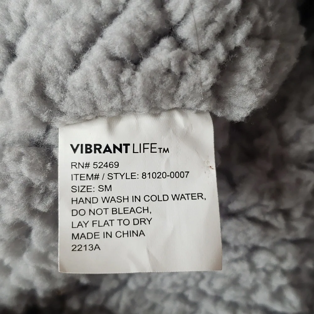 Vibrant Life NWOT Fleece Snowflake Hooded Dog Coat